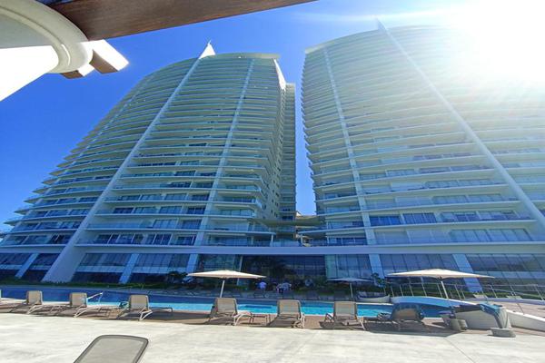 Foto de inmueble en Avenida Camarón Sábalo 500 #500, Col. Zona Dorada C.P. 82110, Mazatlán