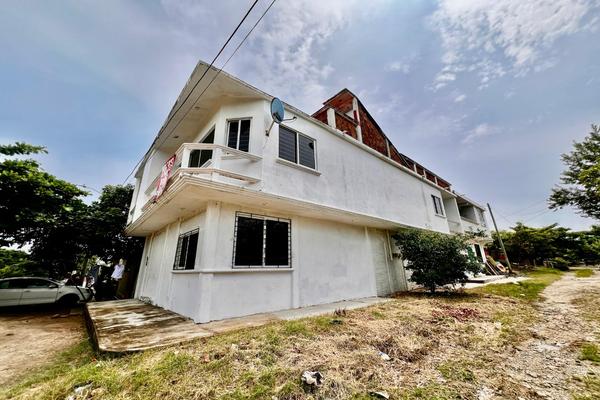Foto de inmueble en  , Col. El Manantial C.P. 96535, Coatzacoalcos