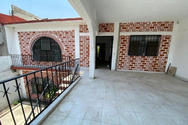 Foto de inmueble en  , Col. El Paraíso C.P. 62564, Jiutepec