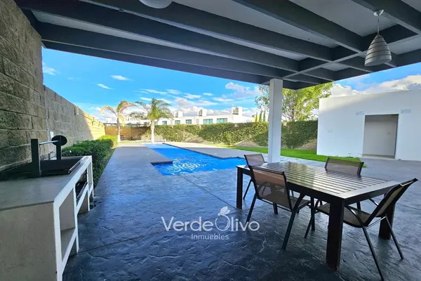 Foto de inmueble en El Refugio #., Col. Residencial el Refugio C.P. 76146, Querétaro