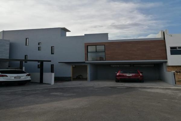 Foto de inmueble en El Roble, Corregidora, Querétaro, 76910, Col. Paseos del Bosque C.P. 76910, Corregidora