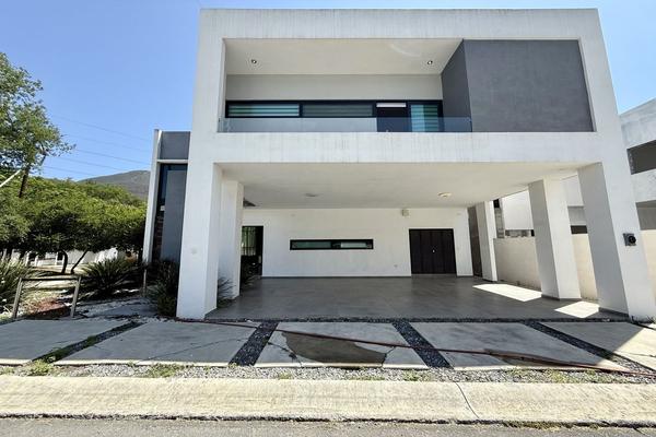 Foto de inmueble en El Uro, Col. El Uro C.P. 64986, Monterrey