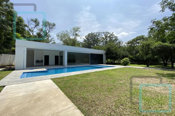 Foto de inmueble en  , Col. El Uro C.P. 64986, Monterrey