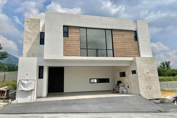 Foto de inmueble en  , Col. El Uro C.P. 64986, Monterrey