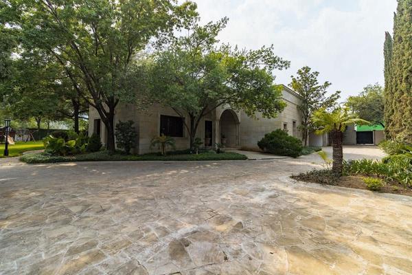 Foto de inmueble en  , Col. El Uro C.P. 64986, Monterrey