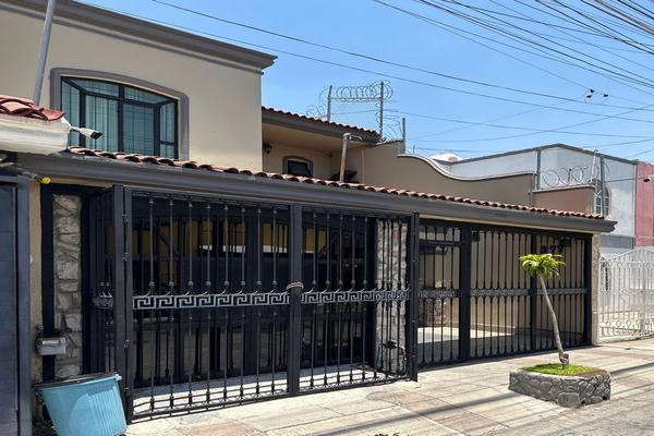 Foto de inmueble en Emiliano Zapata #530, Col. Jardines de La Paz C.P. 45519, San Pedro Tlaquepaque