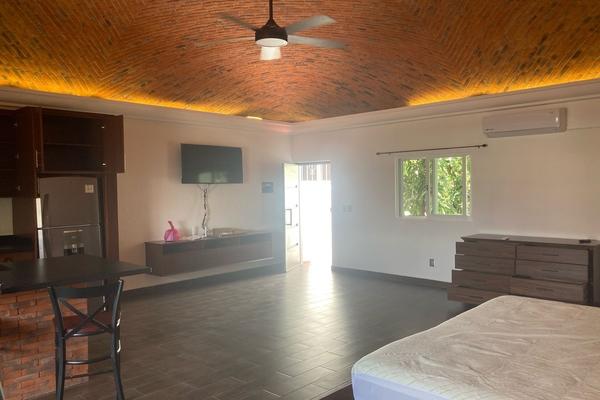 Foto de inmueble en Emiliano Zapata, Col. Chapala Centro C.P. 45900, Chapala