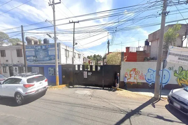 Foto de inmueble en ENCINO #-, Col. Los Viveros C.P. 72150, Puebla