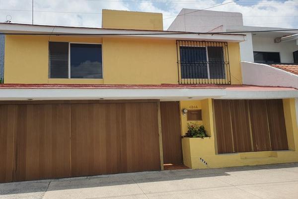 Foto de inmueble en Enrique Ladrón de Guevara, Col. Paseos del Sol C.P. 45079, Zapopan