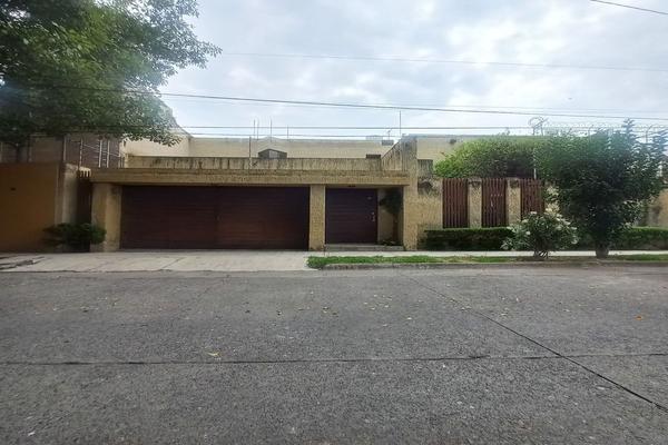 Foto de inmueble en ERIN, Col. Chapultepec Country C.P. 44620, Guadalajara