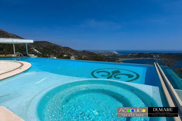 Foto de inmueble en Escénica, Col. Pichilingue C.P. 39880, Acapulco de Juárez