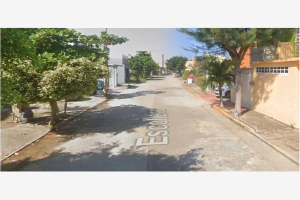 Foto de inmueble en ESCOLLERA #0, Col. Puerto Esmeralda C.P. 96536, Coatzacoalcos