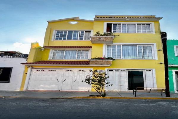 Foto de inmueble en  , Col. Escuadrón 201 C.P. 09060, Iztapalapa
