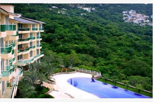 Foto de inmueble en Esmeralda #104, Col. Pichilingue C.P. 39880, Acapulco de Juárez