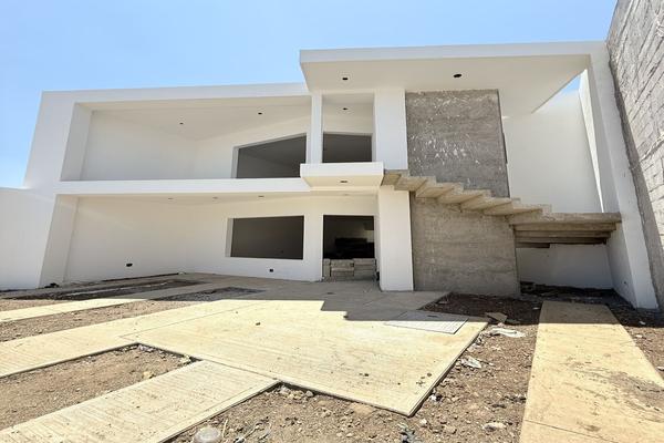 Foto de inmueble en Esteban Baca Calderón, Col. Esteban Baca Calderón C.P. 63177, Tepic