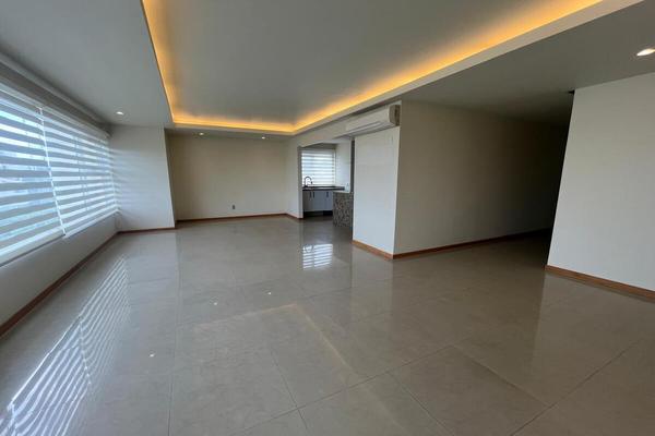 Foto de inmueble en EULOGIO PARRA, Col. Prados de Providencia C.P. 44670, Guadalajara