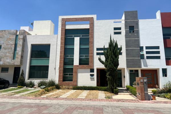 Foto de inmueble en  , Col. Ex-Hacienda la Luz C.P. 42084, Pachuca de Soto