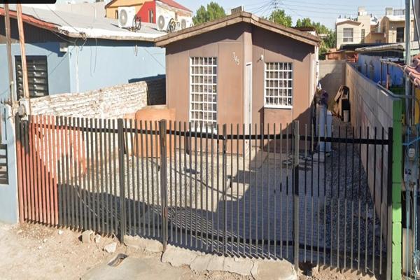 Foto de inmueble en ISLA MINDANAO  #745, Col. Adolfo López Mateos C.P. 21330, Mexicali