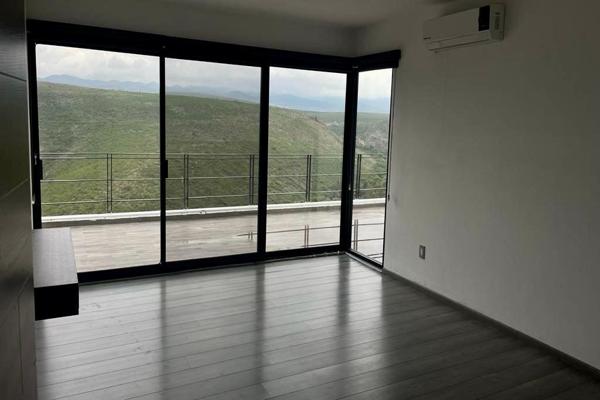 Foto de inmueble en Cordillera del Marquez #s/n, Col. Lomas 4a Sección C.P. 78216, San Luis Potosí