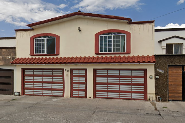 Foto de inmueble en De La Luna, Col. La Luz C.P. 34225, Durango