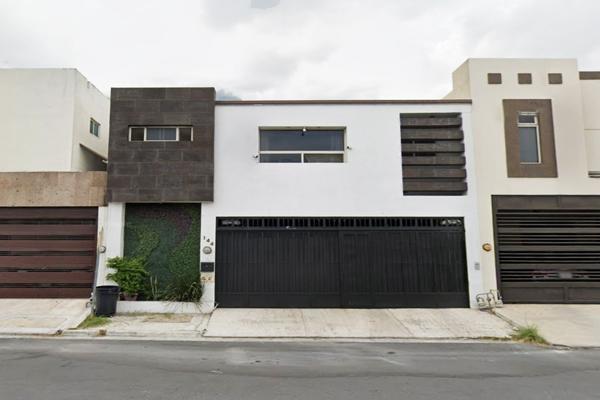 Foto de inmueble en Avenida Lince #144, Col. Cumbres Elite 7 Sector C.P. 64349, Monterrey