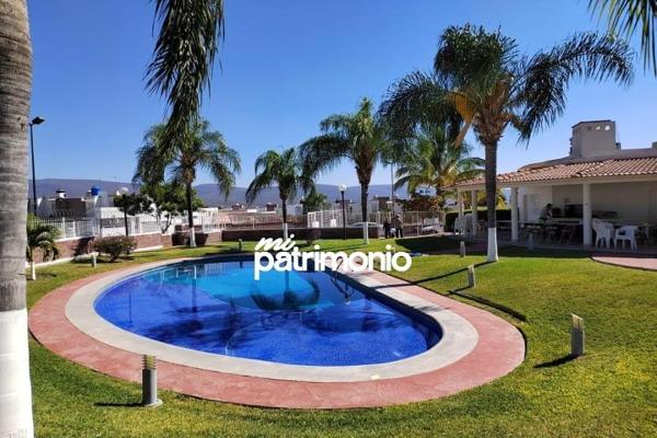 Foto de inmueble en 62793 Fraccionamiento los Laureles, Mor., Col. Solares C.P. 62793, Xochitepec