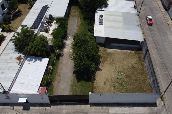 Foto de inmueble en Prol. 5 de Mayo, Santiago de la Peña, 92770 Santiago de la Peña, Ver., Col. Praxedis Guerrero (Kilómetro 18) C.P. 92770, Tuxpan