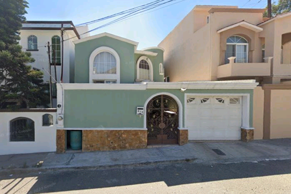Foto de inmueble en Lago de Tequesquitengo  #512, Col. Valle Dorado C.P. 22890, Ensenada