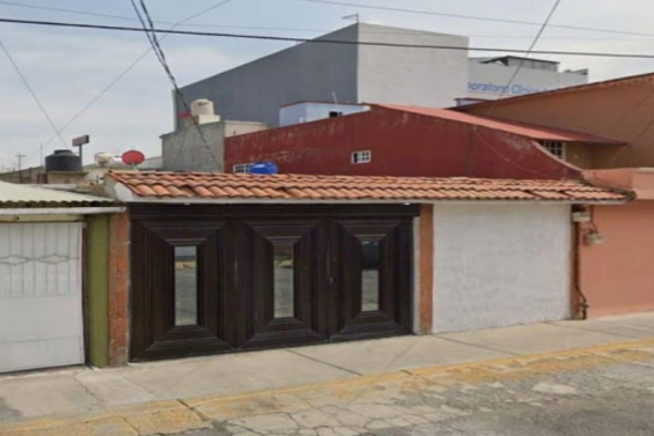 Foto de inmueble en ALMENDROS 9, Col. Villa de las Flores 1a Sección (Unidad Coacalco) C.P. 55710, Coacalco de Berriozábal