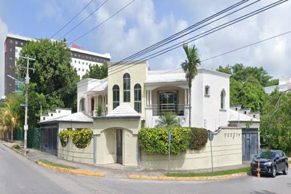 Foto de inmueble en Avenida Holbox 12 #12, Col. Supermanzana 11 C.P. 77504, Benito Juárez