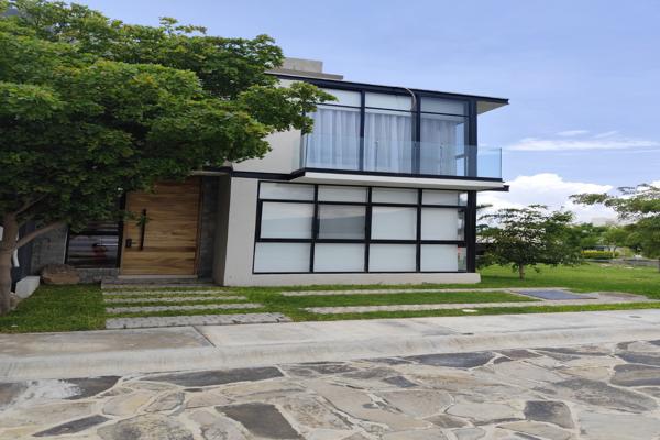 Foto de inmueble en lake shore #s/n, Col. San Cristóbal Zapotitlán C.P. 45840, Jocotepec