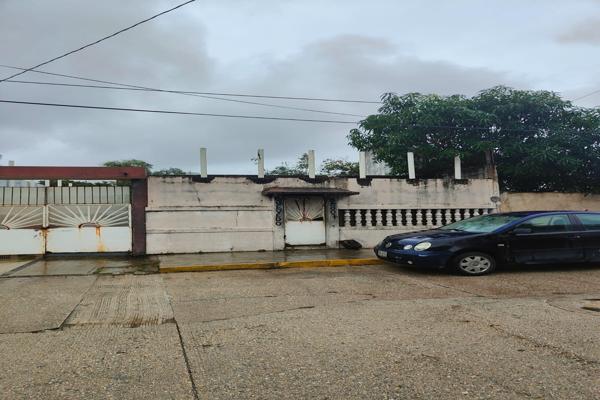 Foto de inmueble en Avenida Miguel A. Quevedo 2809 #2809, Col. Puerto México C.P. 96510, Coatzacoalcos