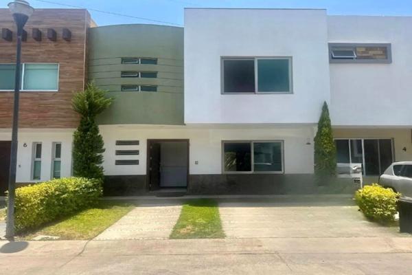 Foto de inmueble en BOULEVARD VALLE DEL SILICIO  #50, Col. Nueva Galicia Residencial C.P. 45645, Tlajomulco de Zúñiga
