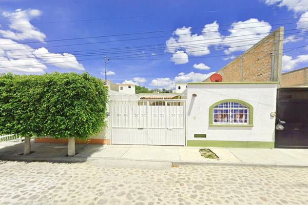 Foto de inmueble en Burral  #12, Col. La Misión C.P. 76805, San Juan del Río
