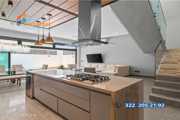 Foto de inmueble en Lago Superior & Avenida Fluvial Vallarta, Fluvial Vallarta, 48312 Puerto Vallarta, Jal. #s/n, Col. Residencial Fluvial Vallarta C.P. 48312, Puerto Vallarta
