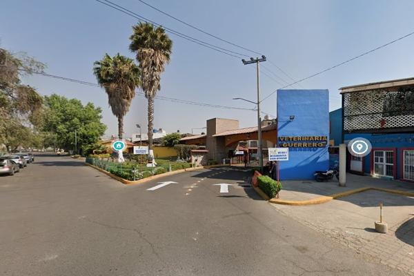 Foto de inmueble en  Palmera de la Jalea, Col. Geovillas Santa Bárbara C.P. 56535, Ixtapaluca
