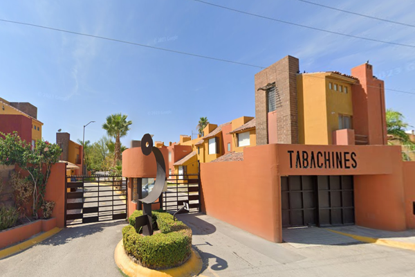 Foto de inmueble en Tabachines, Col. Quintas Campestre Laureles C.P. 27053, Torreón