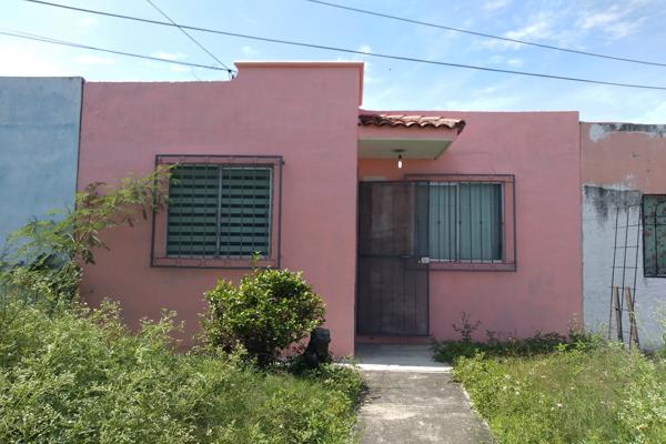 Foto de inmueble en Avenida Santa Sofia 138 #138, Col. Hacienda Santa Fe C.P. 45653, Tlajomulco de Zúñiga