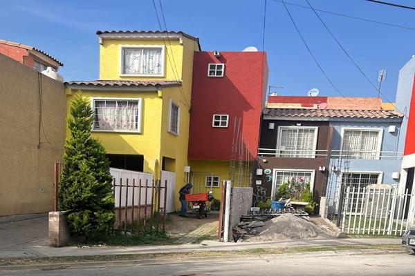 Foto de inmueble en AV. PALMERA YACAS, Col. El Capulín C.P. 56535, Ixtapaluca