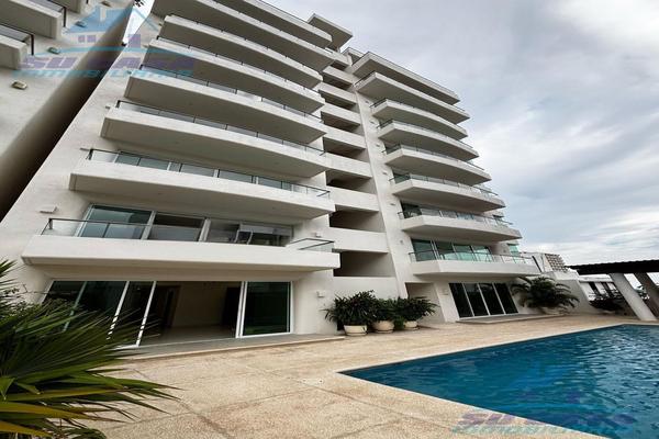 Foto de inmueble en  , Col. Farallón C.P. 39690, Acapulco de Juárez