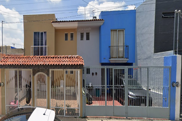 Foto de inmueble en Adalberto Navarro Sánchez, Col. Los Arrayanes C.P. 44766, Guadalajara