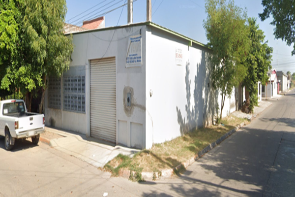 Foto de inmueble en CALLE BAJA CALIFORNIA Y YUCATAN 2030 , Col. San Francisco C.P. 81235, Ahome