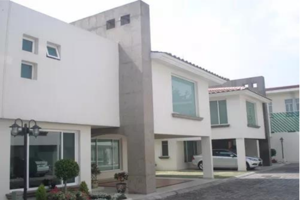 Foto de inmueble en 5 de Mayo, Col. Coaxustenco C.P. 52140, Metepec
