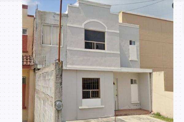 Foto de inmueble en Porfirio Treviño Rodríguez 930 #930, Col. Santa Lucia C.P. 67485, Cadereyta Jiménez