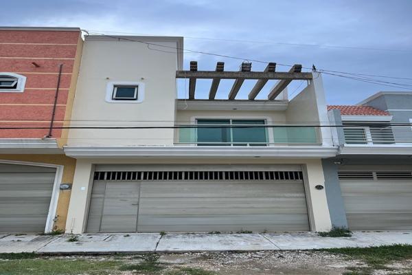 Foto de inmueble en Avenida 18 de Marzo , Col. Guadalupe Victoria C.P. 96520, Coatzacoalcos