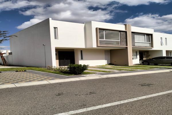 Foto de inmueble en PASEO ARBOLEDA, Col. San Mateo Otzacatipan C.P. 50220, Toluca