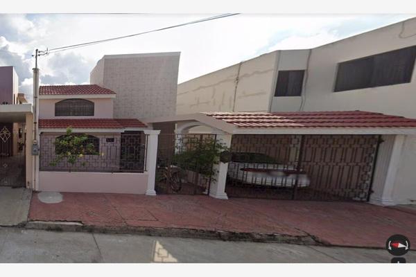 Foto de inmueble en FEDERICO MONTALVO #402, Col. Manuel R Diaz C.P. 89515, Ciudad Madero