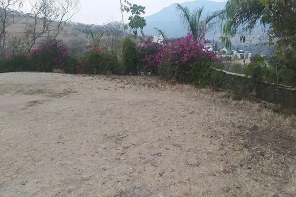 Foto de inmueble en Felipe Angeles, Col. Ejido Guadalupe Victoria C.P. 68280, Oaxaca de Juárez