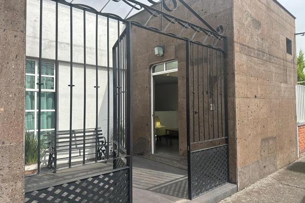 Foto de inmueble en Felipe Villanueva #930, Col. Morelos 2a Secc C.P. 50120, Toluca