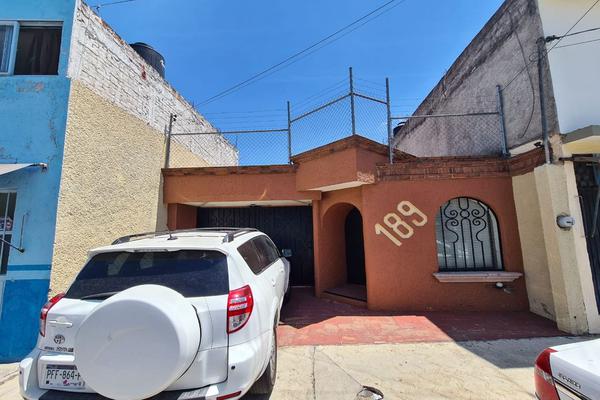 Foto de inmueble en Félix Ireta, Col. Félix Ireta C.P. 58070, Morelia